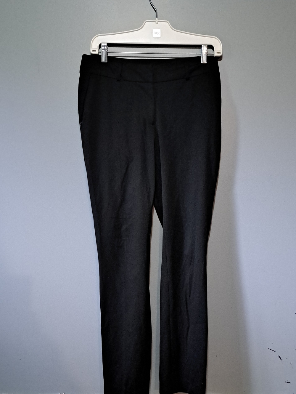 Women’s Black Skinny Pull-On Pants